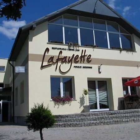 Restauracja Lafayette Pokoje Goscinne Zelow Екстер'єр фото